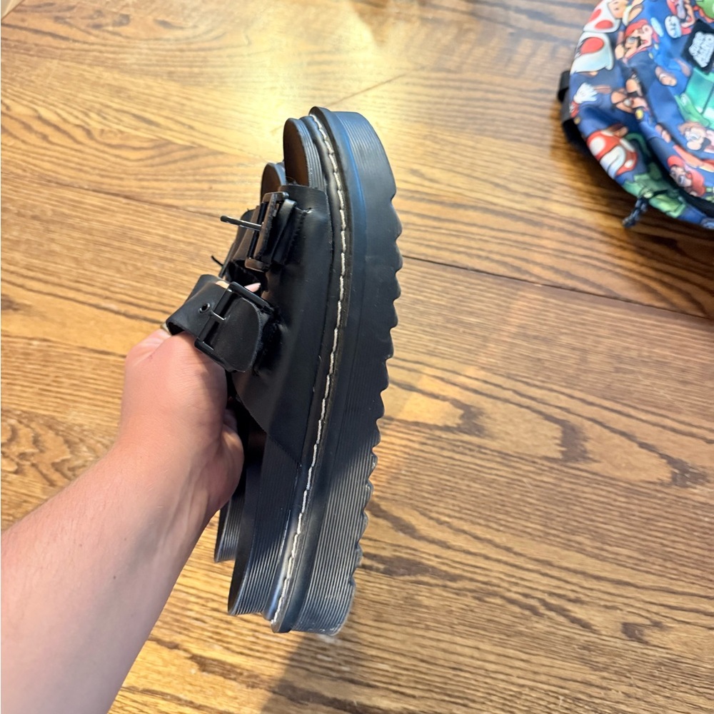 Madden Gurl Platform Buckle Sandal - Picture 4 of 7